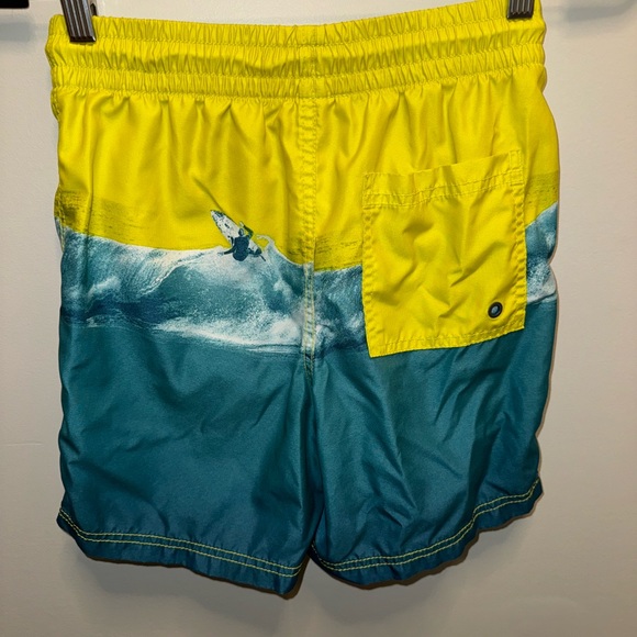 Kids Old Navy Swim-shorts - Picture 3 of 3